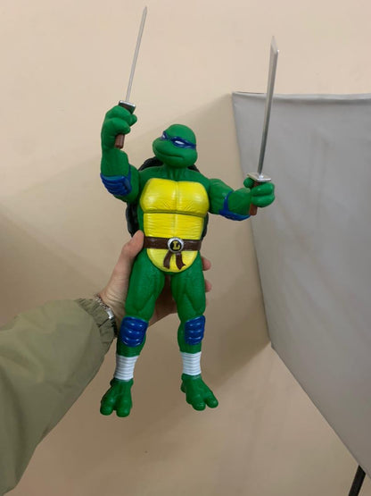 Figurine-G-ante-Tortues-Ninja-30-cm-en-PVC.png